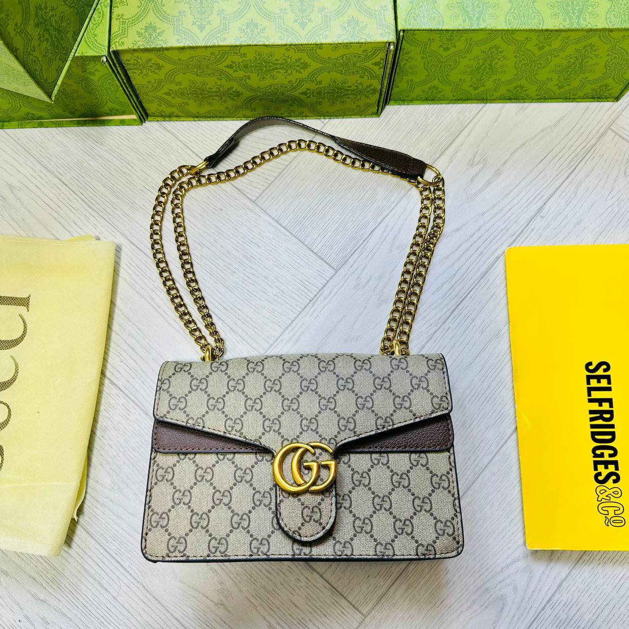 GUCC BAG WHIT BOX AVAILABLE to0606