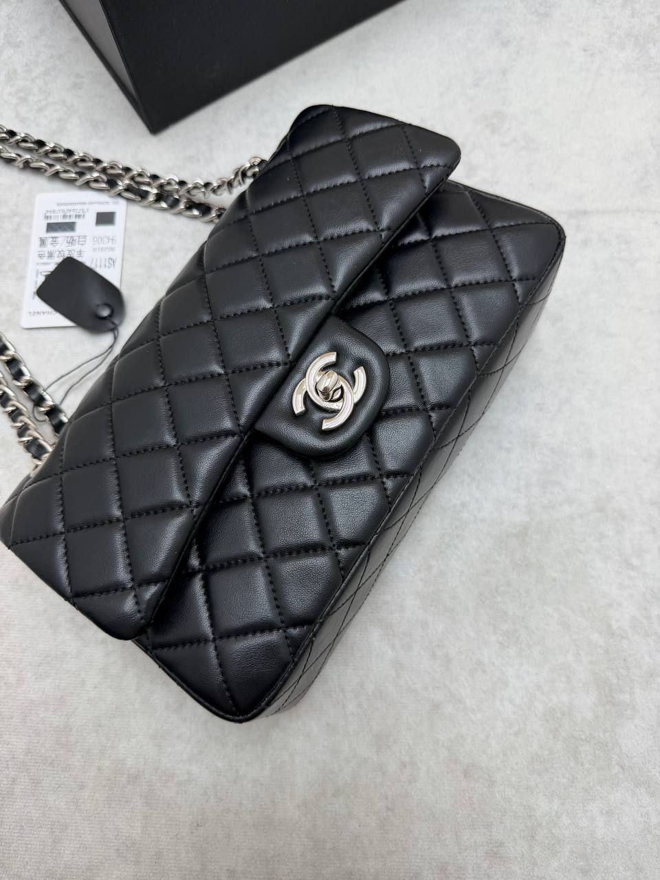 SUPER CLON REAL LEATHER CHANE BAG COME WITH BOX ETC am0506