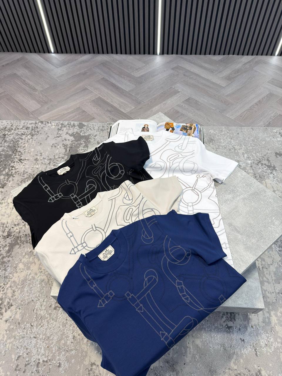 Herme Tshirt aj0606