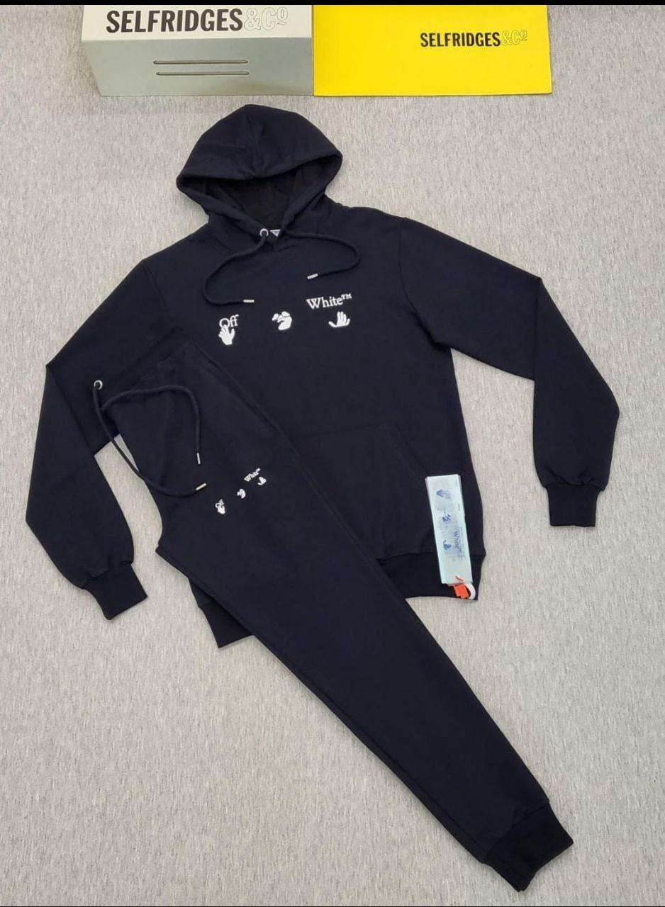 QUALITY OFF WHITE TRACKSUIT ak2008