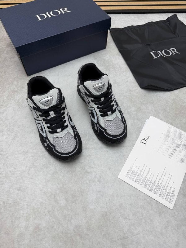 MENS DIO B30 COME WITH BOX ETC am0806