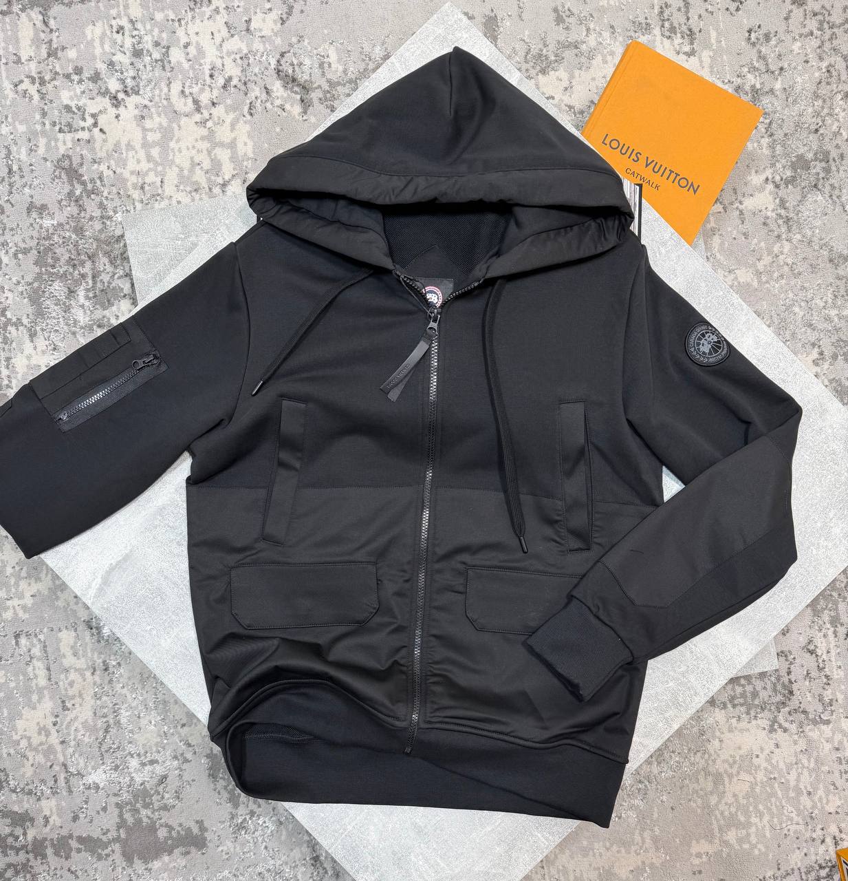 Canada Gose Hooded Jacket aj2611