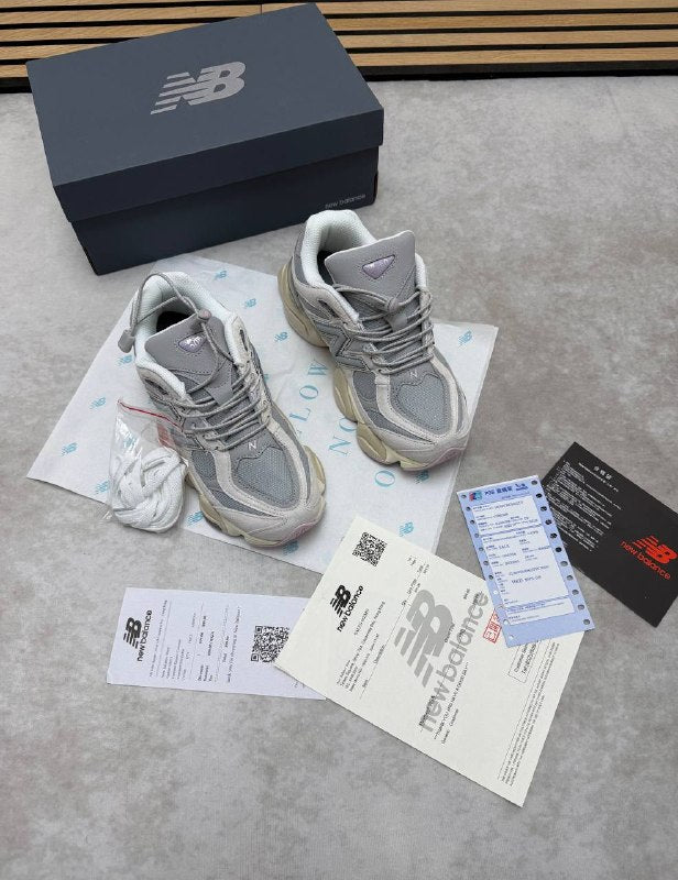 MENS NEW BALANC 9060 COME WITH BOX ETC am1006