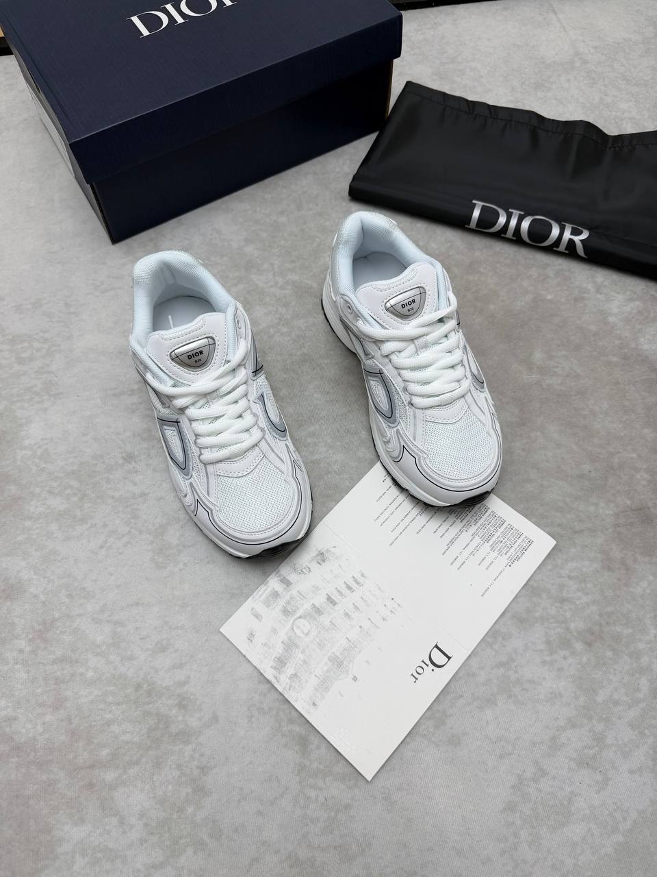 MENS DIO B30 COME WITH BOX ETC 1006
