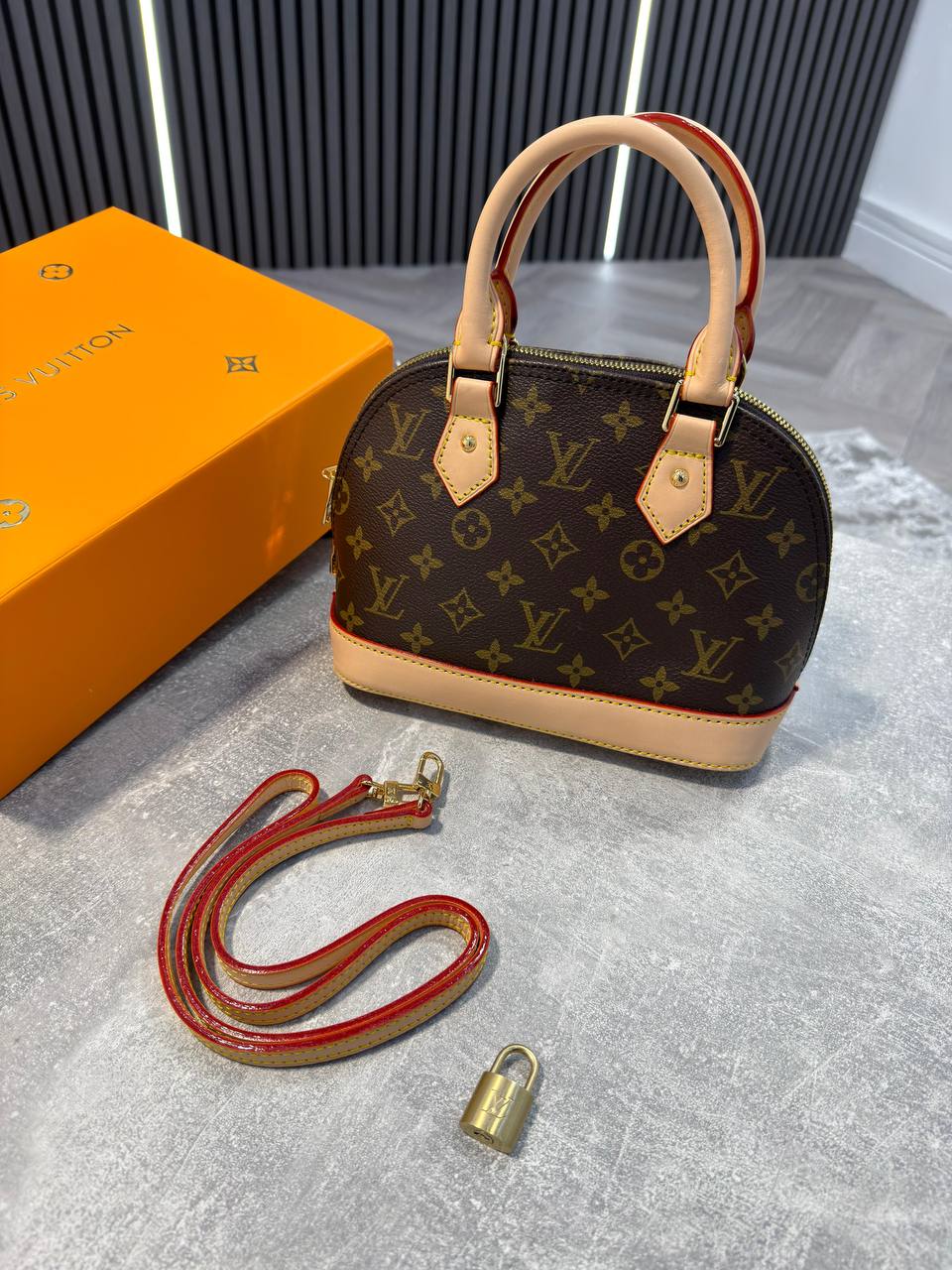 LV Alm BB Bag  Boxed and Packaged aj1006