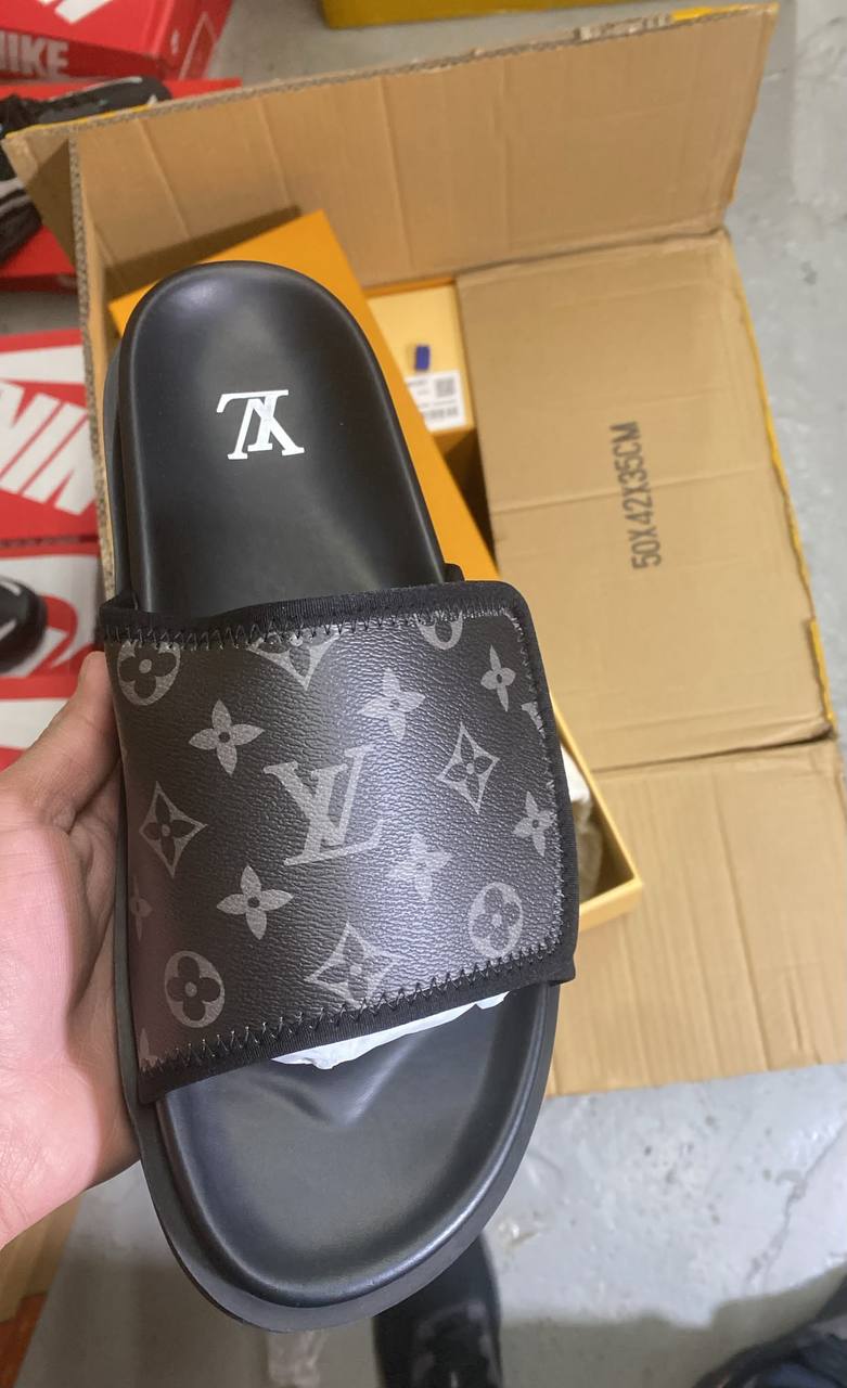 HIGH END LV MENS SANDALS jay1006