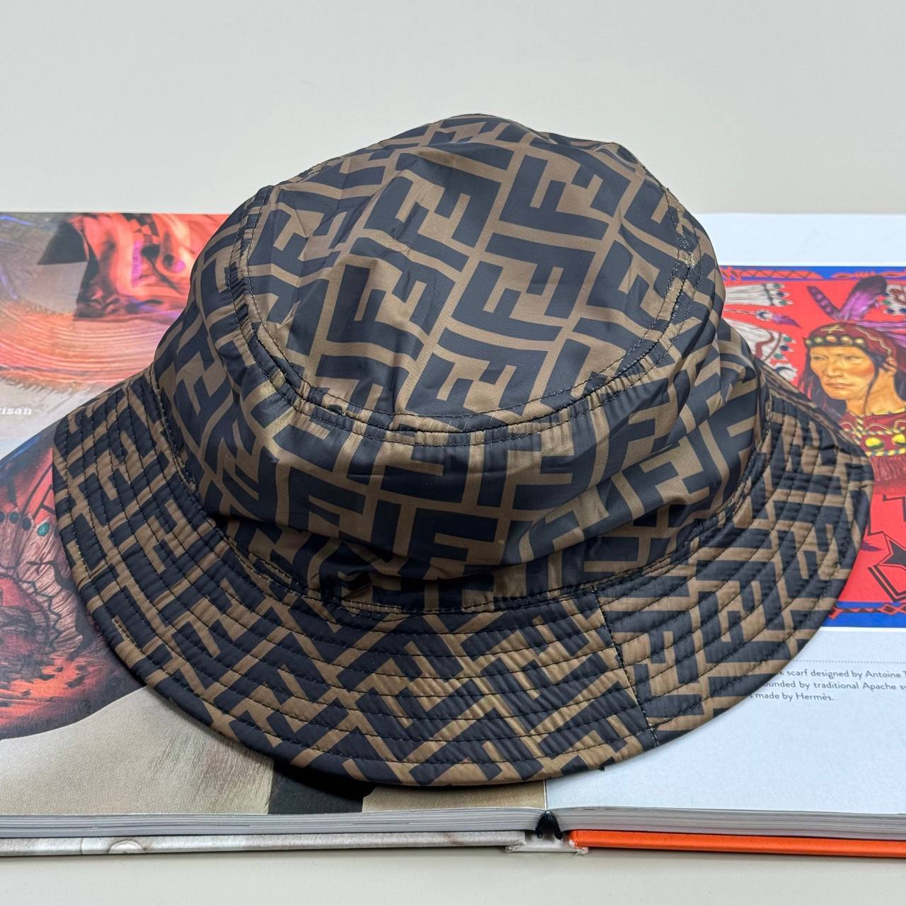Fend bucket hat clon sa1206
