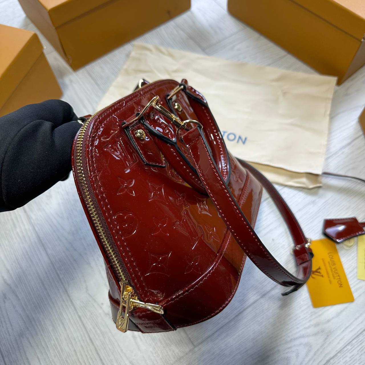 COL QUALITY LVE LADIES BAG WHIT BOX to2911