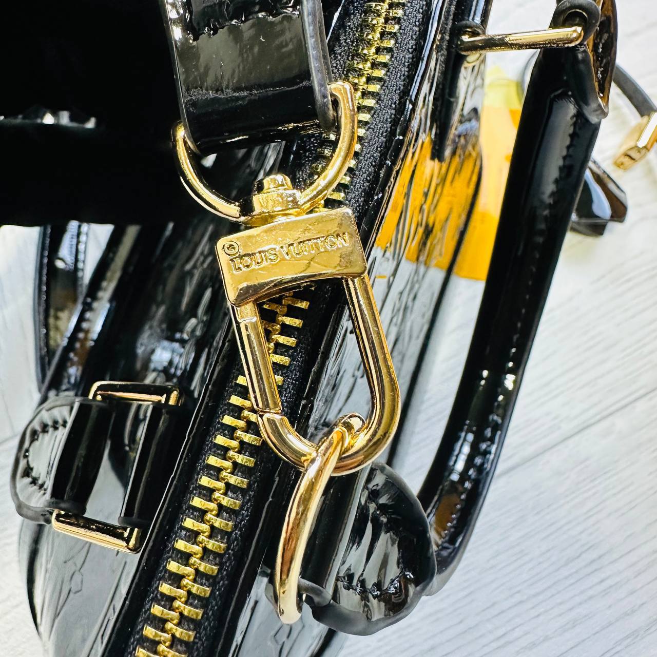 COL QUALITY LVE LADIES BAG WHIT BOX to2911