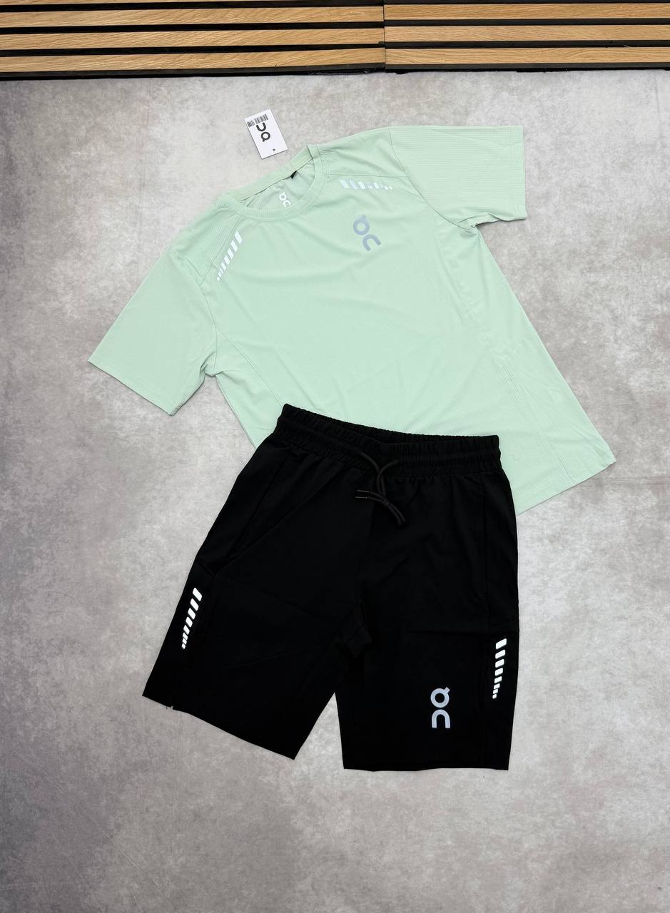 MENS ON CLOU SHORT SET am1106
