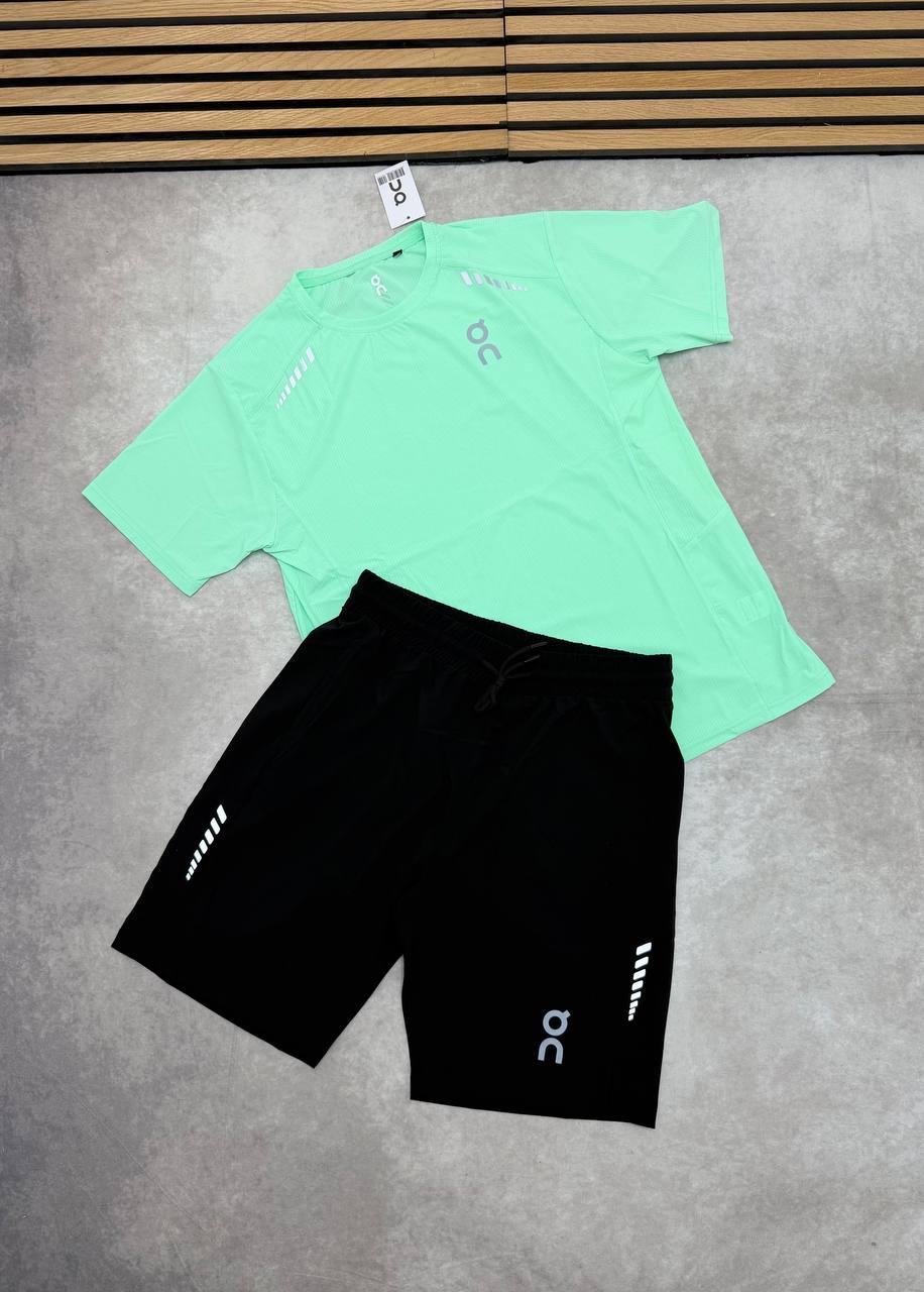 MENS ON CLOU SHORT SET am1106