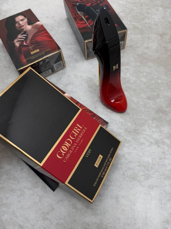 VERY GOOD GIRL CAROLIN HERRER VERY ELIXIR am1106