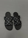 Quality Louis Vuitto  Mens slider to1106