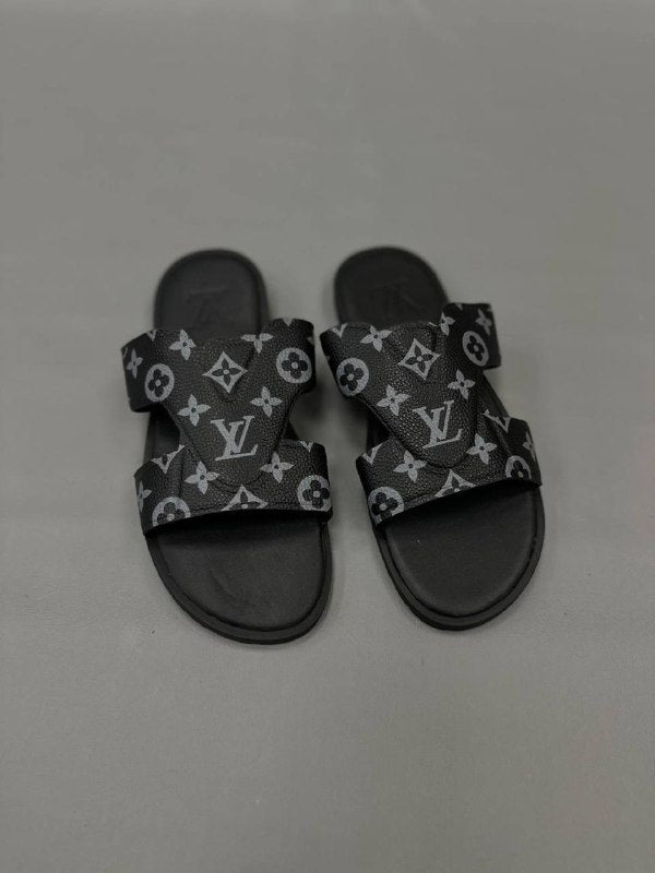 Quality Louis Vuitto  Mens slider to1106