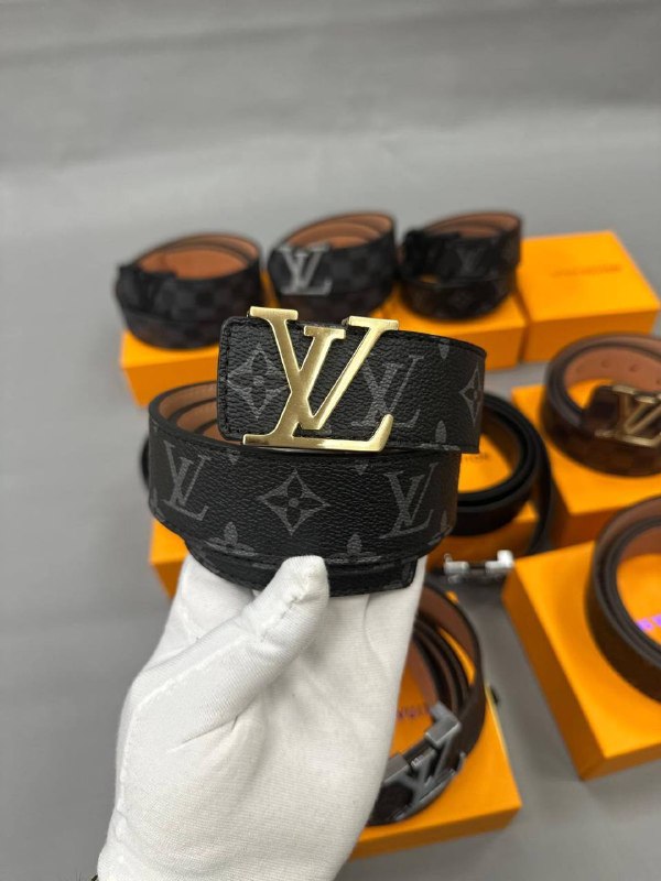 Quality Loui Vuitto Belt Comes with boxes to1106