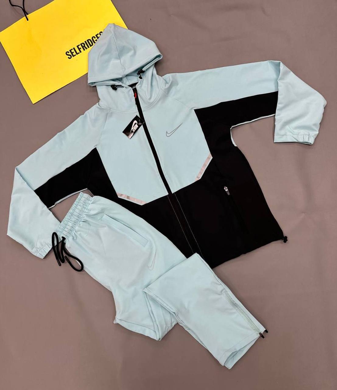 Good Quality Nik Tracksuit to1206