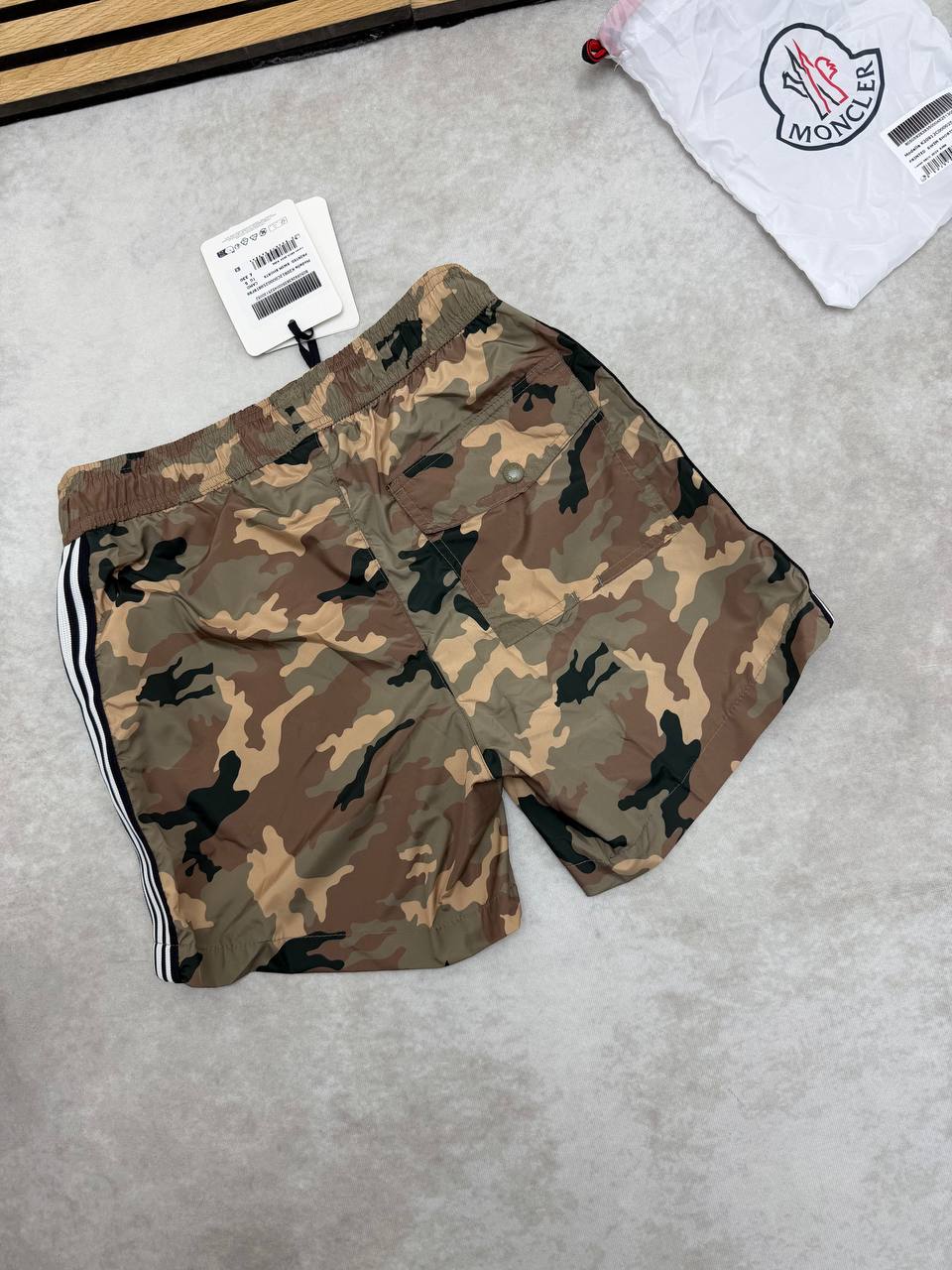 SUPER CLON MONCLE SWIM-SHORT am1506