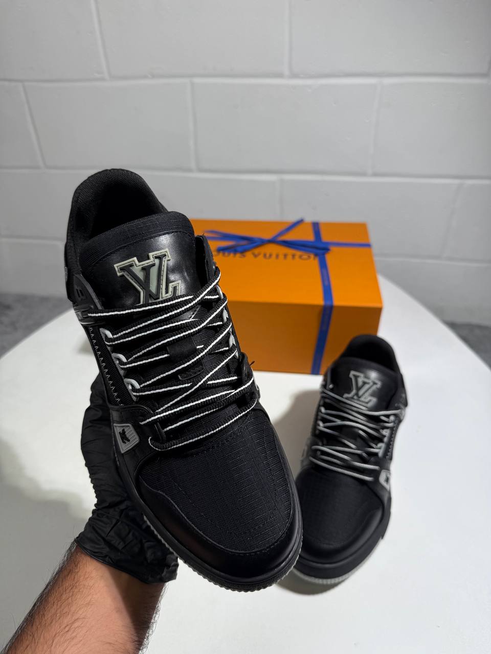 Lve trainers 3008