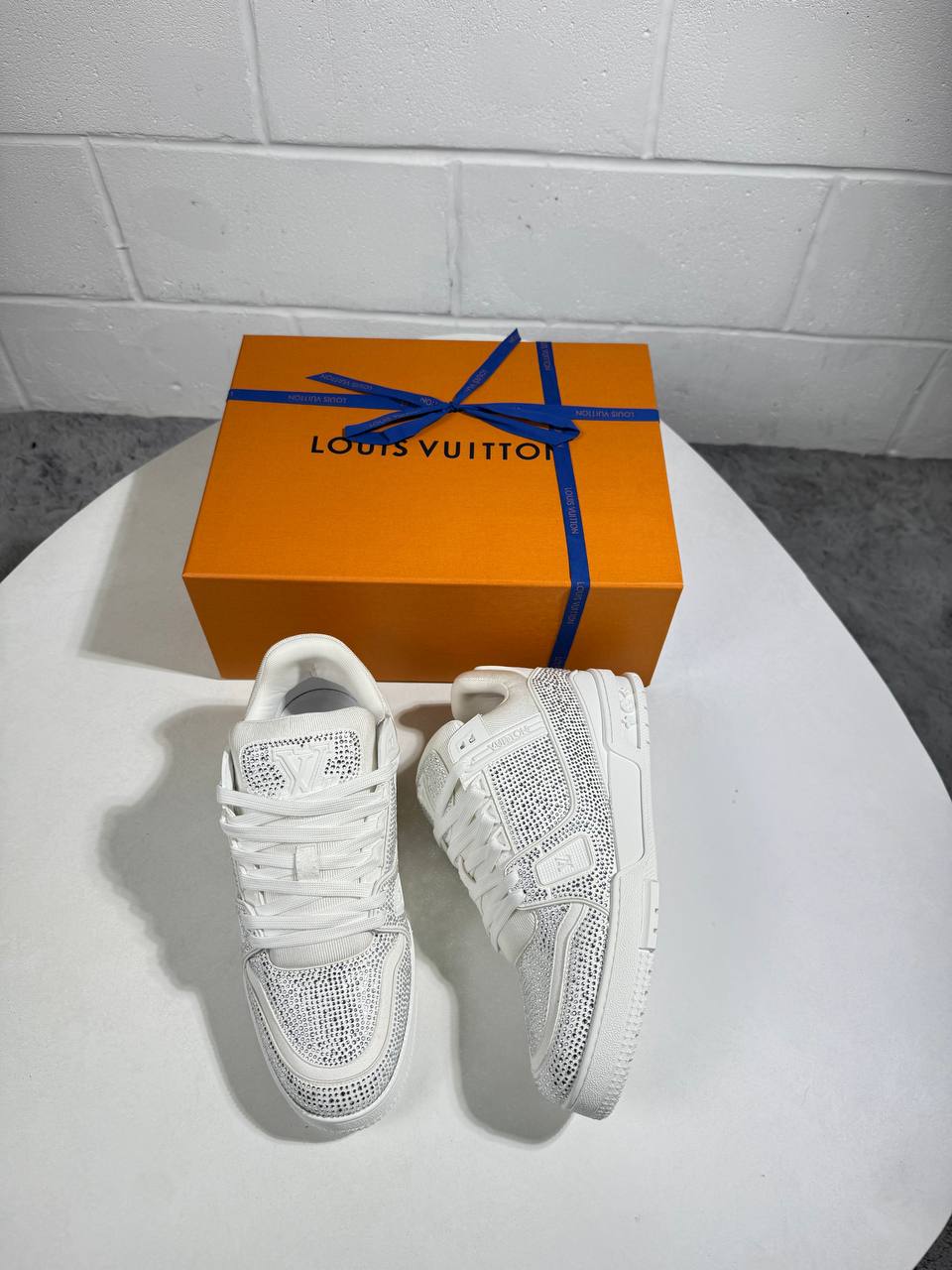 Lve trainers 3008
