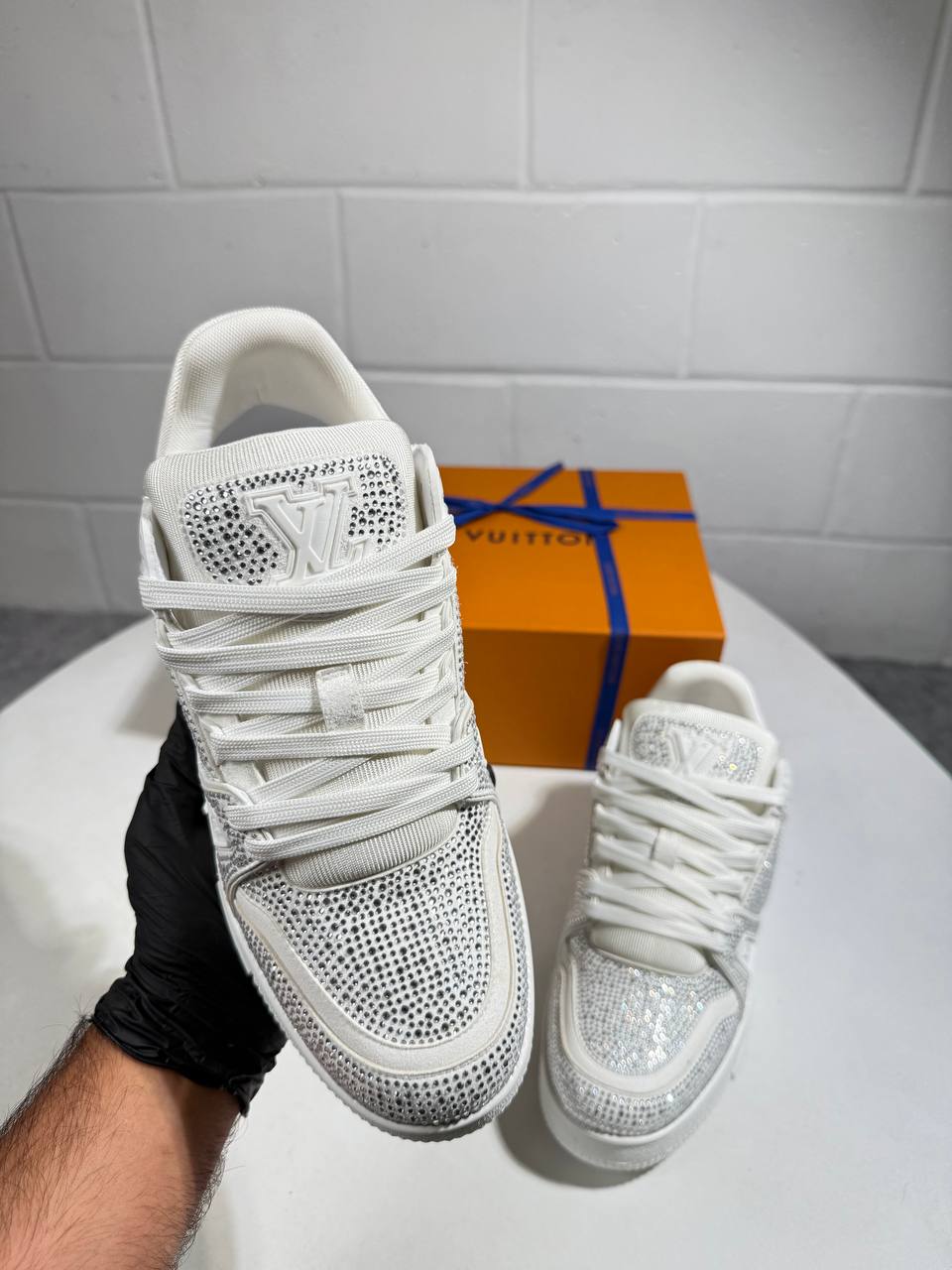 Lve trainers 3008