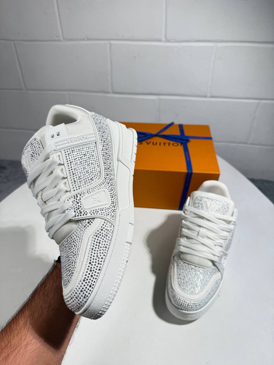 Lve trainers 3008