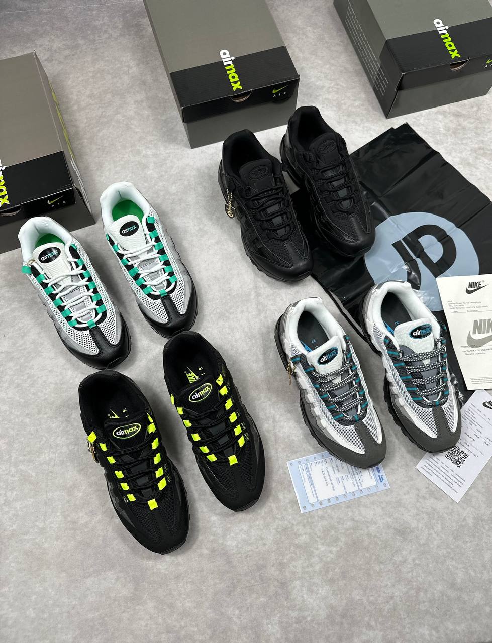 MENS NIK AIR MAX 95 COME WITH BOX ETC am0312