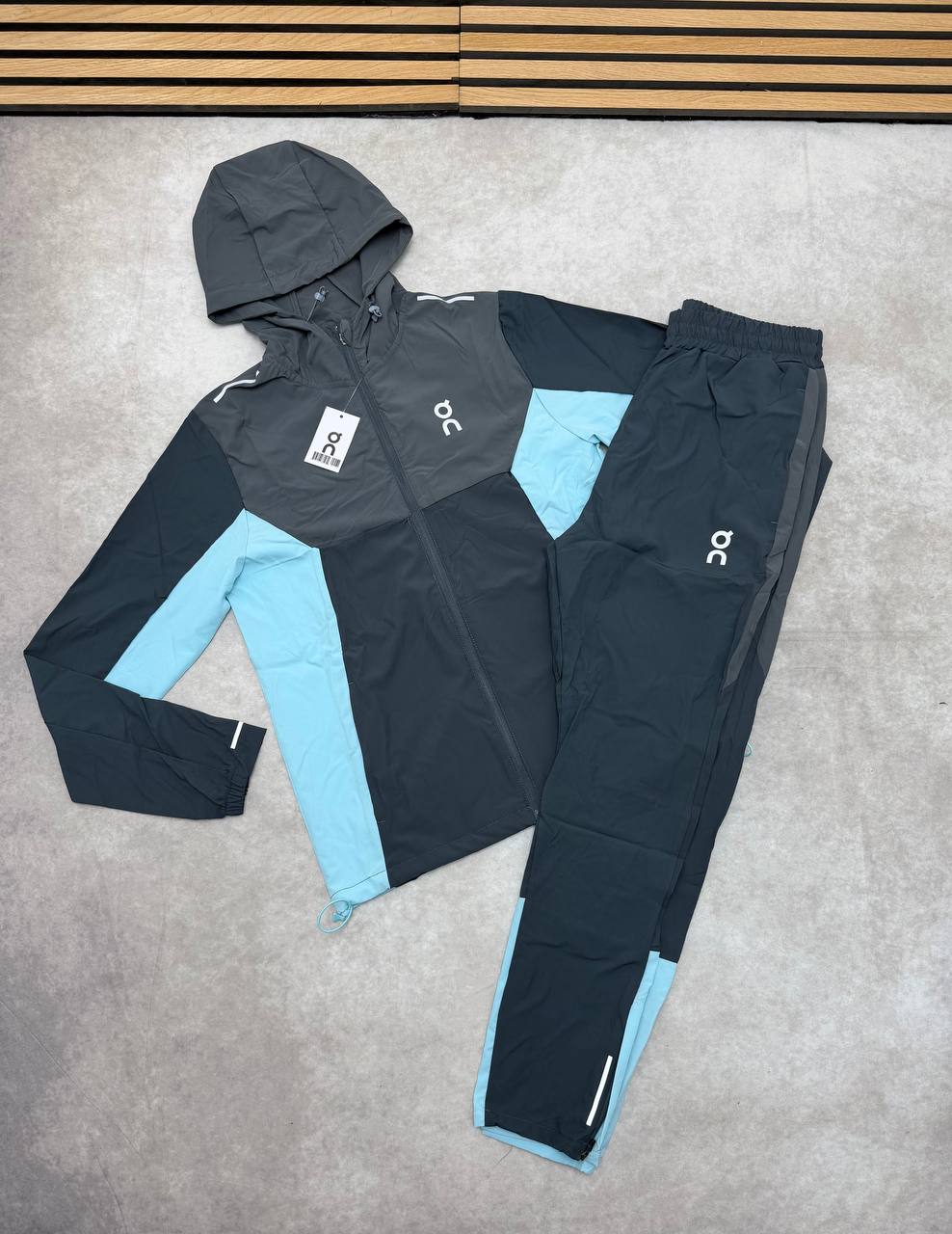 MENS ON CLOU TRACKSUITS am1506