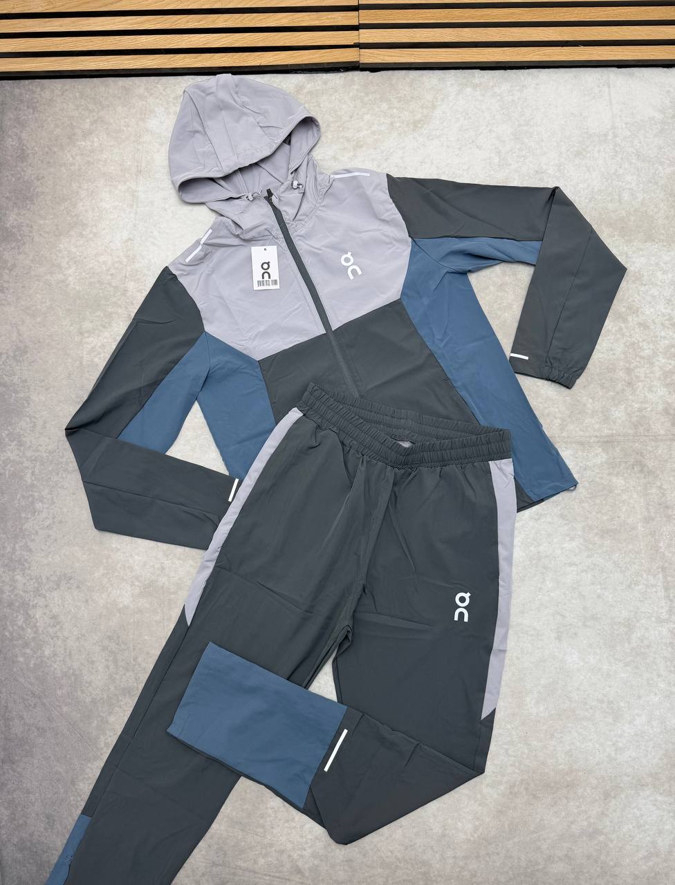 MENS ON CLOU TRACKSUITS am1506