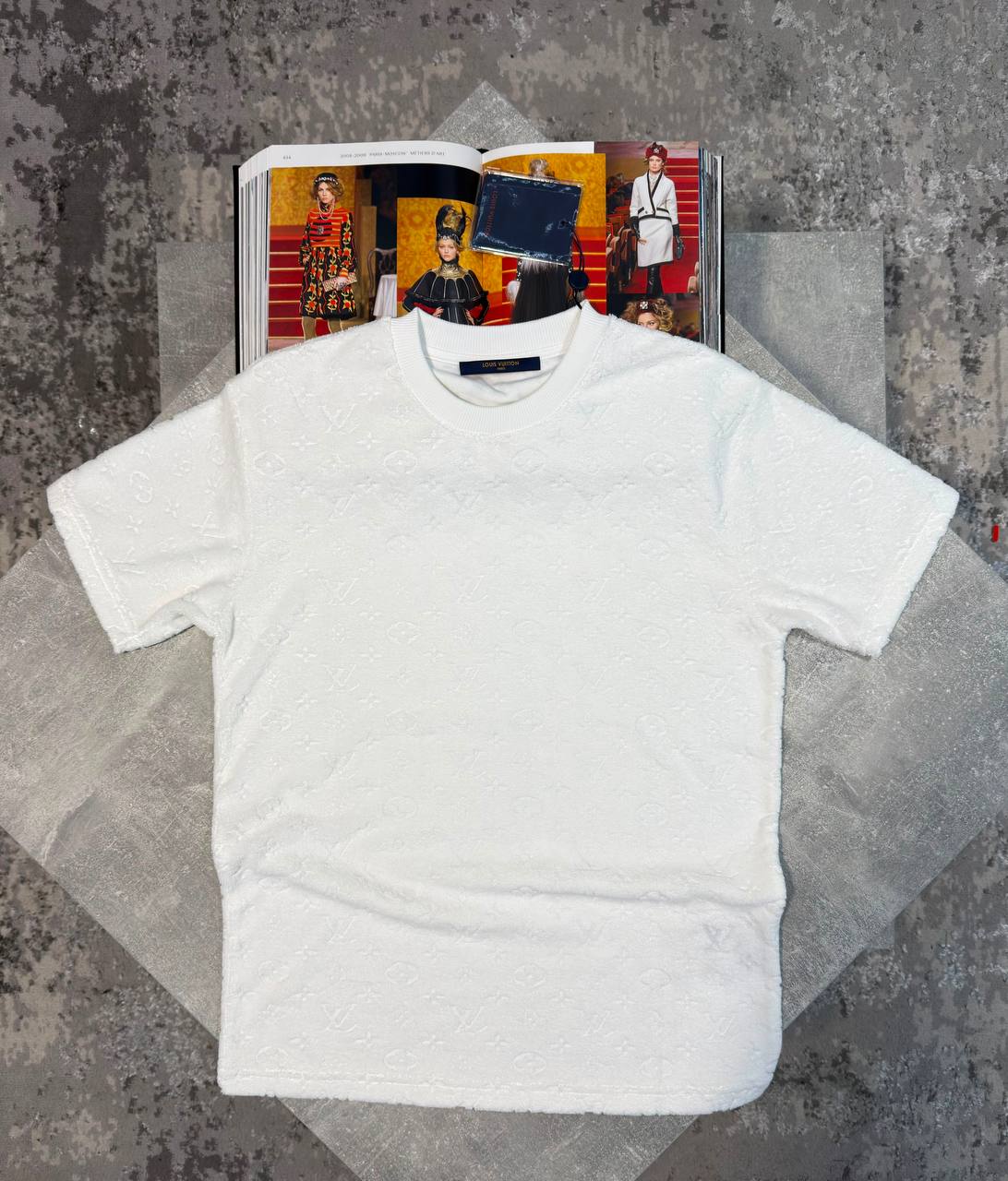 LV Tshirt aj1606