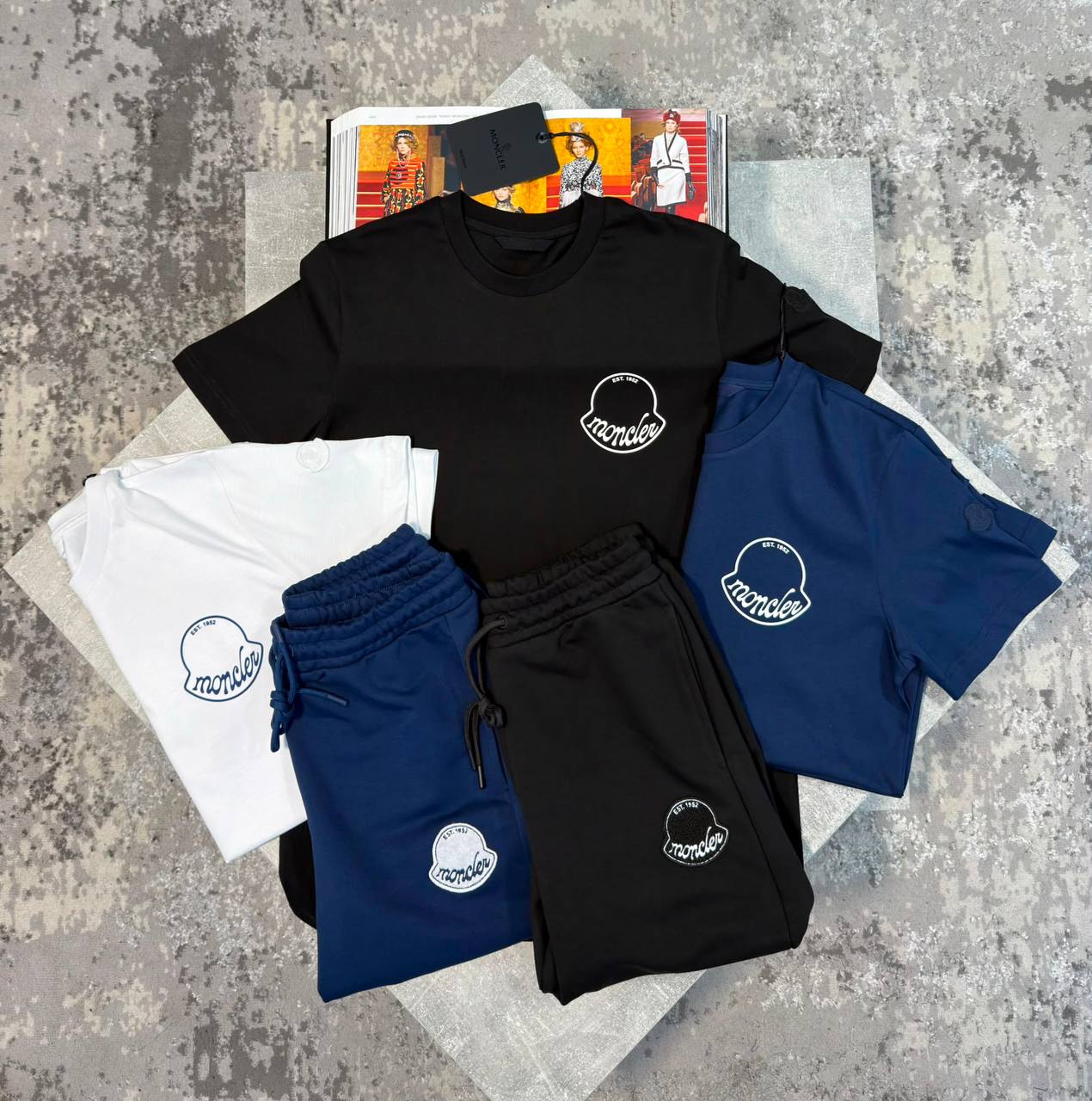 Moncle Shorts Set aj1606