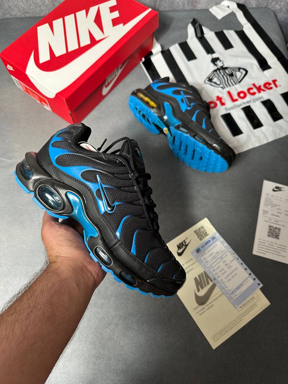 NIK SHOES COME WITH BOX am2708
