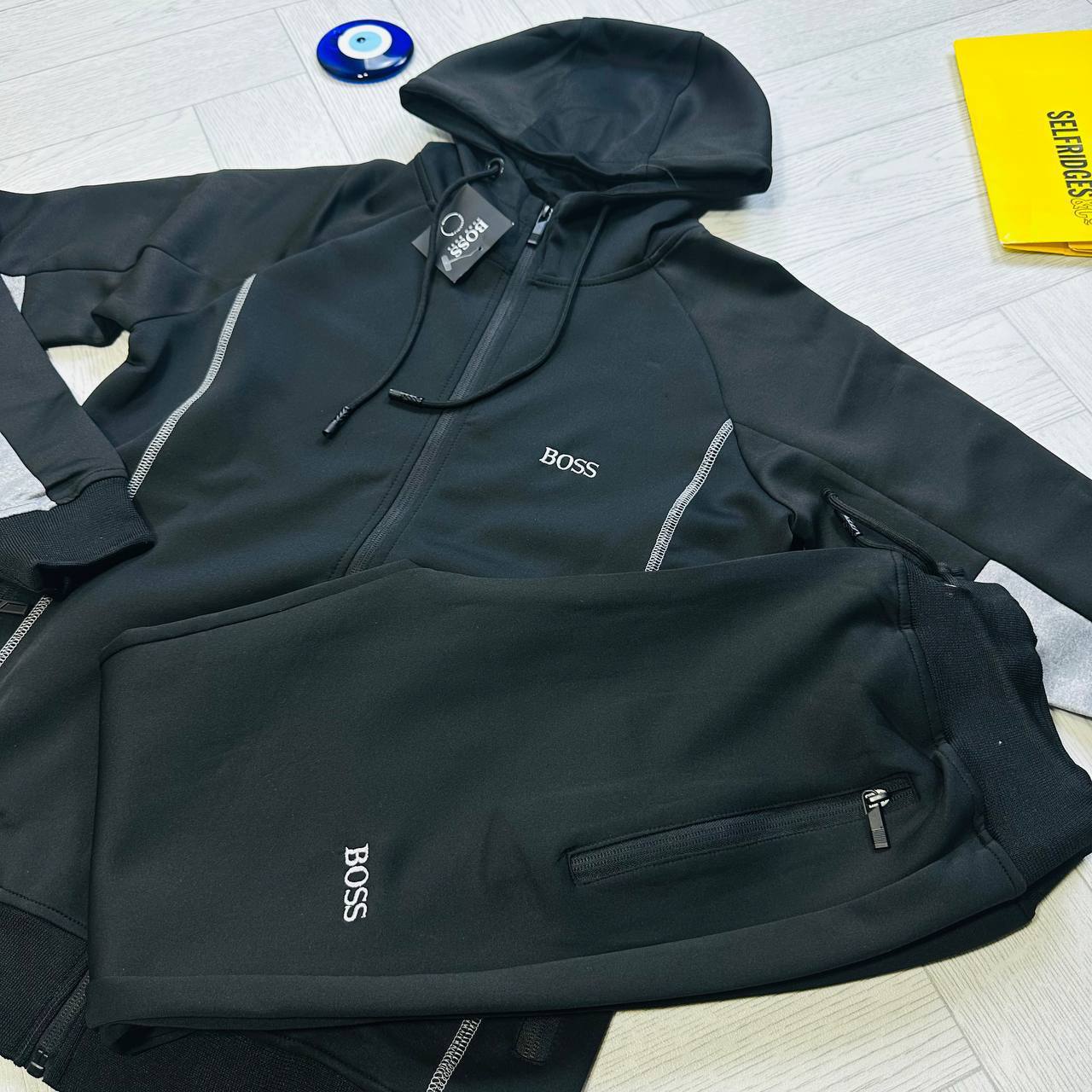 GOOD QUALITY  BOSS TRACK SUIT to1706