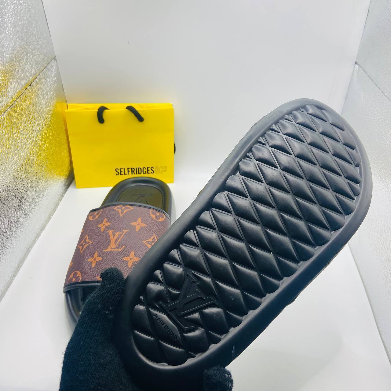 LV SLIDERS to1706