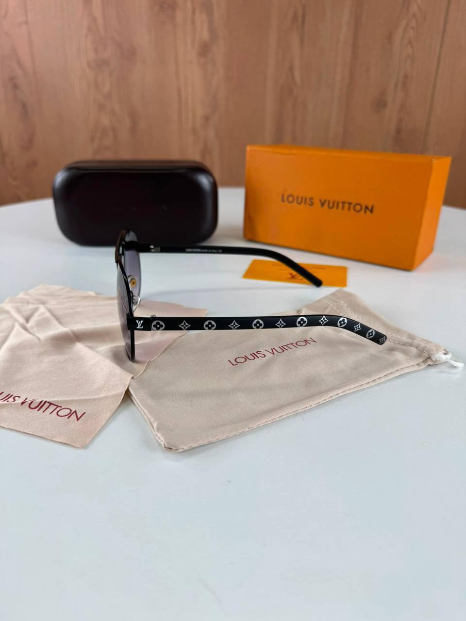 Loui Vuitto sunglasses jj1706