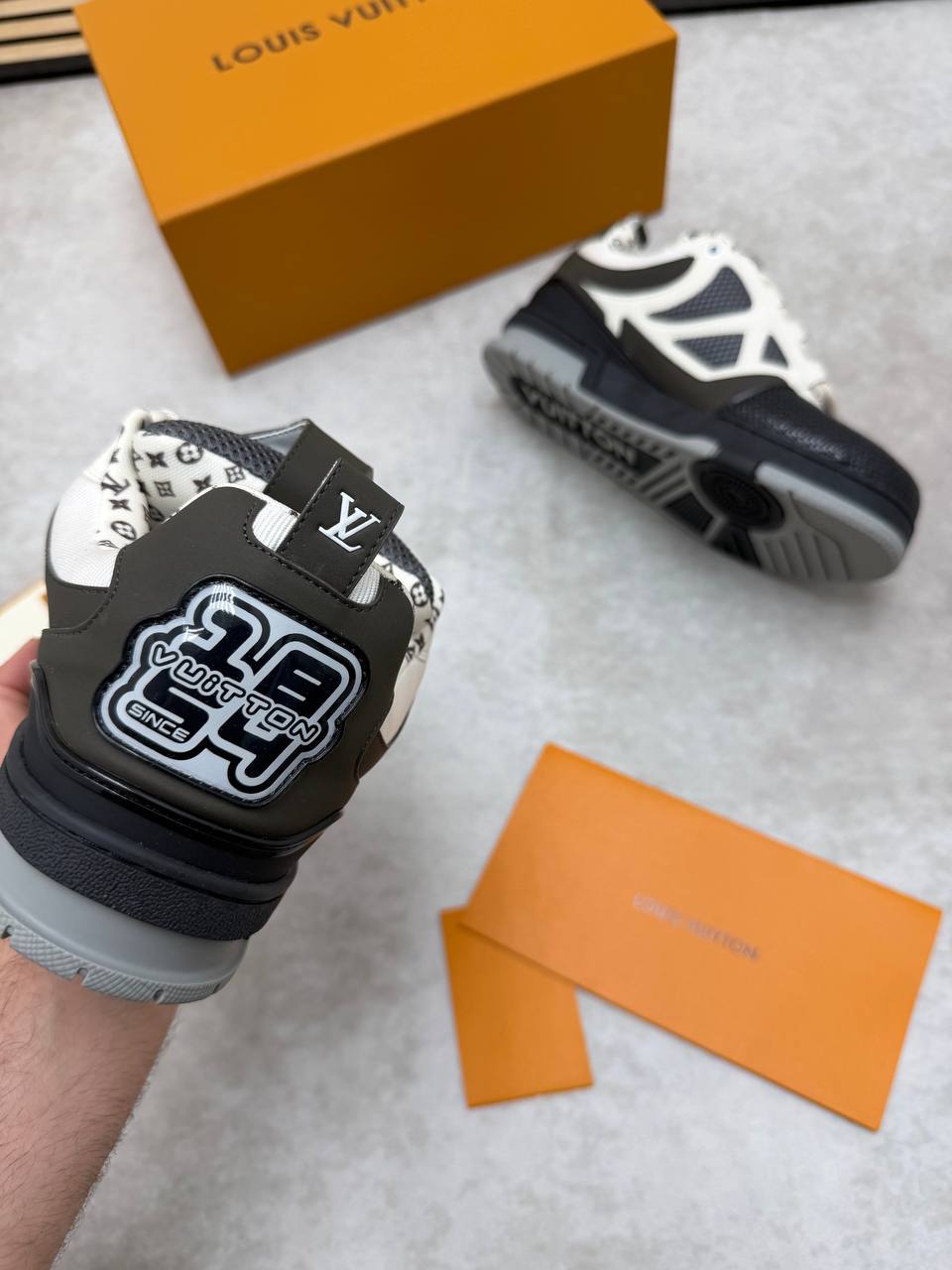 SUPER CLON LOUI VUITTO LV SKATE  COME WITH BOX ETC am1706