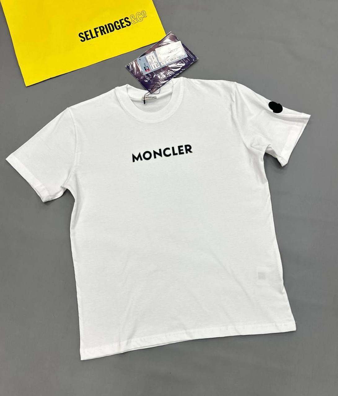 Quality Moncle T-shirts & Shorts 🩳 to1906