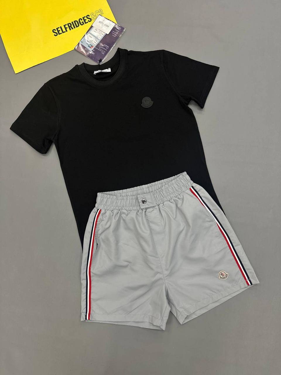 Quality Moncle T-shirts & Shorts 🩳 to1906