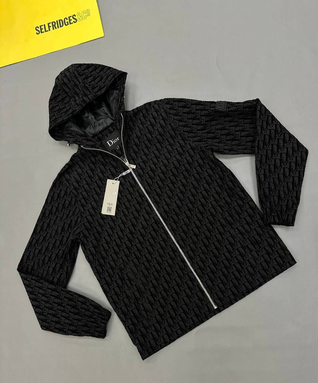 Quality Christia Dio  Lightweight Jacket&And short to1906