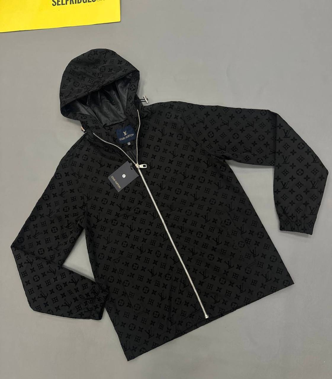 Quality Loui Vuitto  Lightweight Jacket 🧥 to1906
