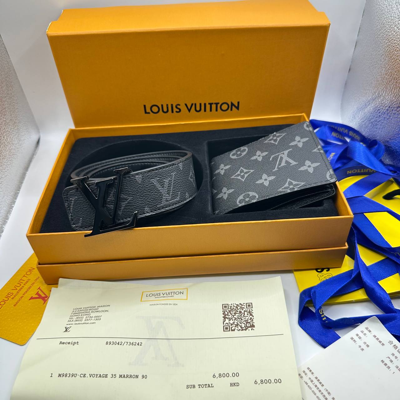 LVe BELT AND WALLET SET COMES WITH BOX & PAPERWORK to3108