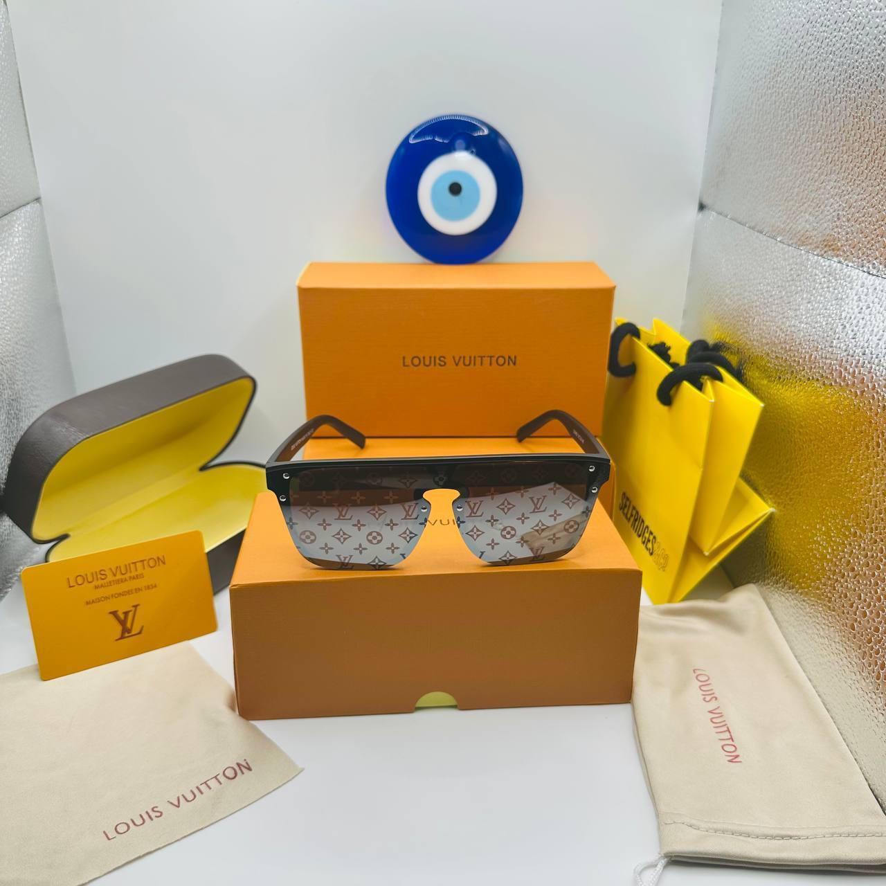 LV SUNGLASSES BOXED AVAILABLE to1906
