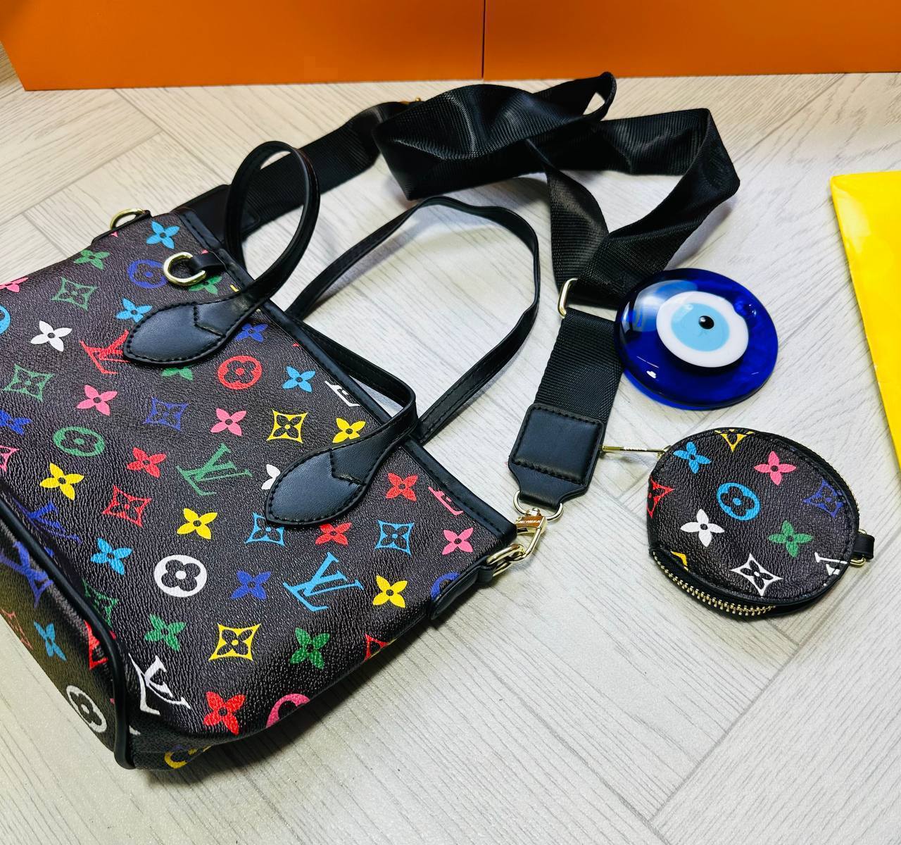 LV bag  WHIT BOX AND DUST BAG to2006