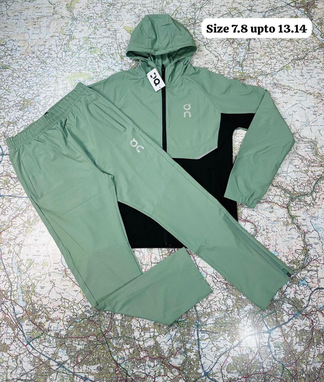 NIKE QC CARGO TRACKSUIT