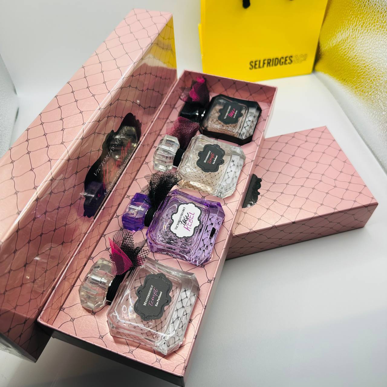 Victori Secret perfume gift set available to2006