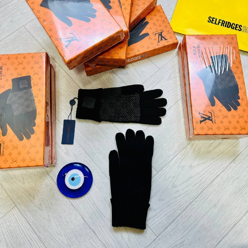 LV Gloves to2006