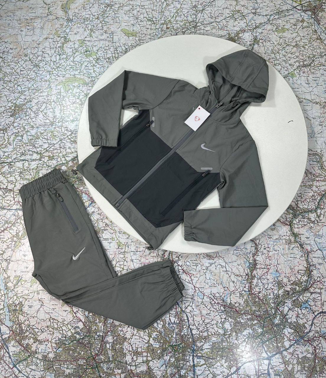 NIK KIDS CARGO TRACKSUIT su0209