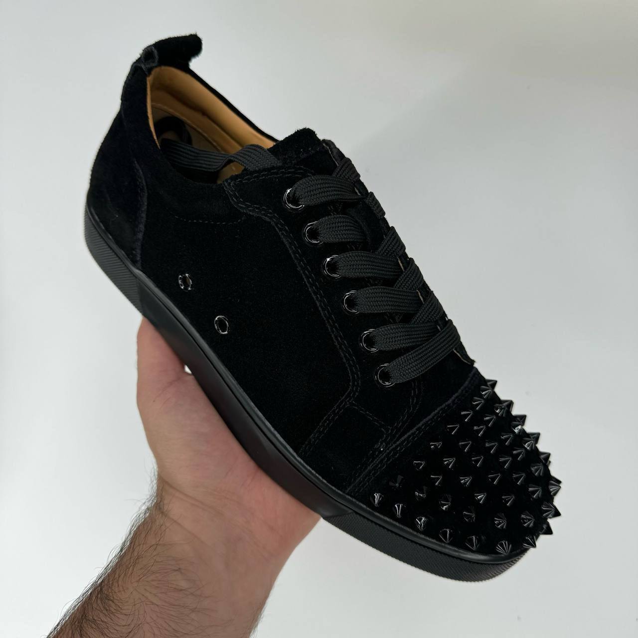 Loubuto trainers with box dust bag sa0209