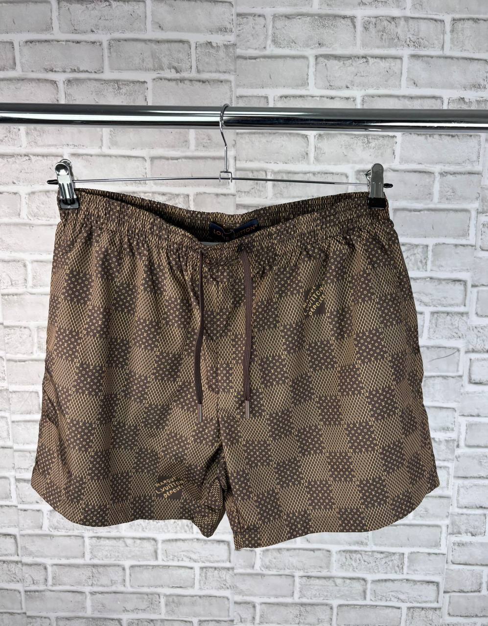 LV T-shirts or shorts aj3005