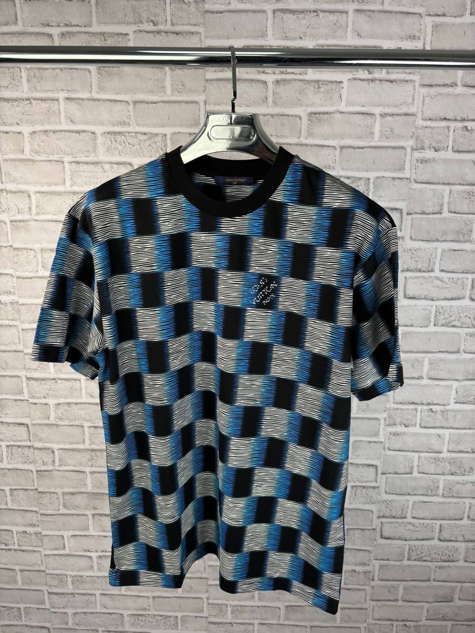 LV T-shirts or shorts aj3005
