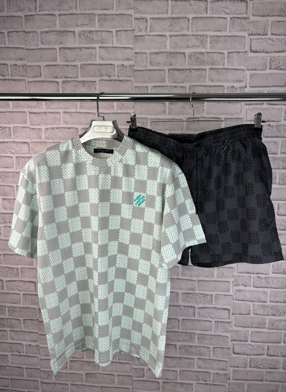 LV T-shirts or shorts aj3005